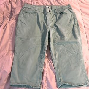 Gently used riders size 18M cropped pant